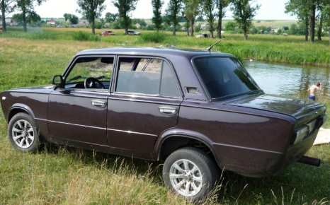 Автоемаль акрилова "Lada 793 темно-коричнева Mipa" 1л [Мипа]