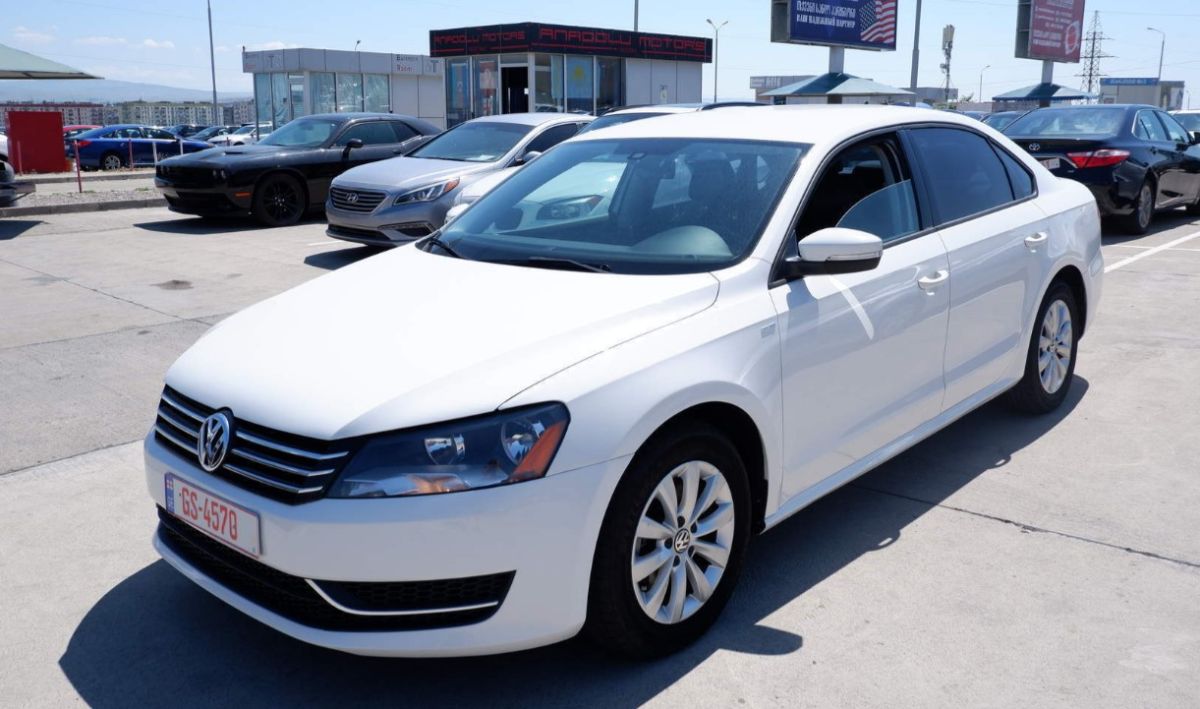 Автоемаль акрилова "(VW) B9A Volkswagen Candyweiss Mipa" 1л [Міпа Фольксваген Б9А]